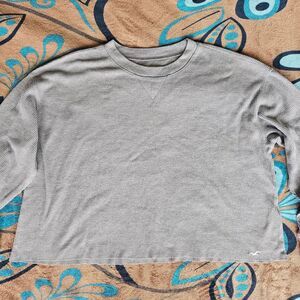 Hollister women's grey long sleeve crop oversized top medium